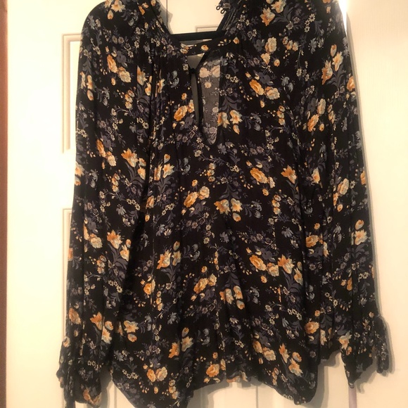 Floral Blouse - Picture 1 of 3